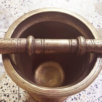 هاون انتيكه مخطط بغدادي ابو ذان الارتفاع ٢٢ ونص واليد ٣١ تواصل رقم اله...
