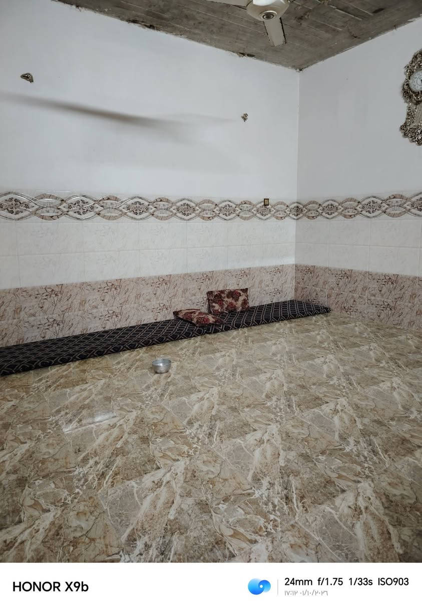 سلام عليكم بيت البيع 100 مربع طباقين الجوه كمل ولفوك هيكل قرب زيونه الي يم المرور السعر 45.       ***********///////***********

نص مكتوب في الصور:
- HONOR X9b 24mm f/1.75 1/100s ISO759 ١٧:١٢ ٠١/١٠/٢٠٢٦
- HONOR X9b 24mm f/1.75 1/100s ISO2019 ١٧:١٣ ٠١/١٠/٢٠٢٦
- HONOR X9b 24mm f/1.75 1/100s ISO128 17:13 01/10/2026
- HONOR X9b 24mm f/1.75 1/33s ISO903 17:16 01/10/2026
- HONOR X9b 24mm f/1.75 1/100s ISO4106 14:12 01/10/2026
- HONOR X9b 24mm f/1.75 1/100s ISO132 17:12 01/10/2026