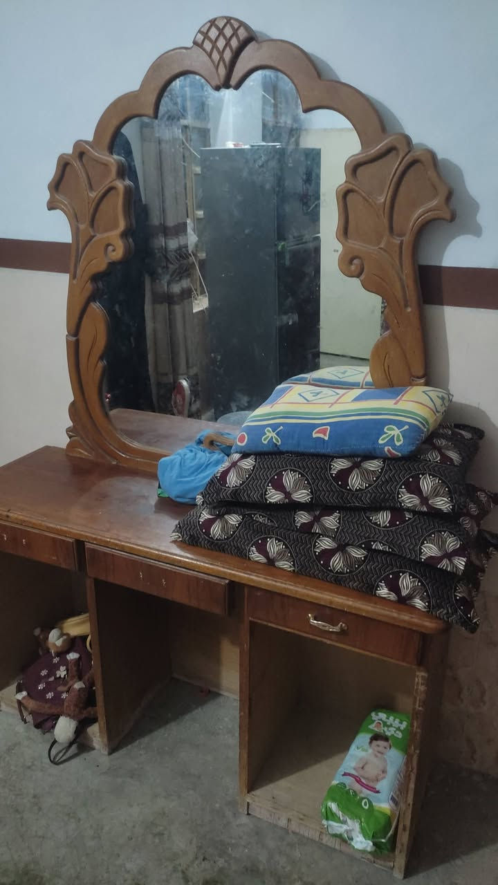 اغراض منزلية • بيع سريع • ثلاجة
