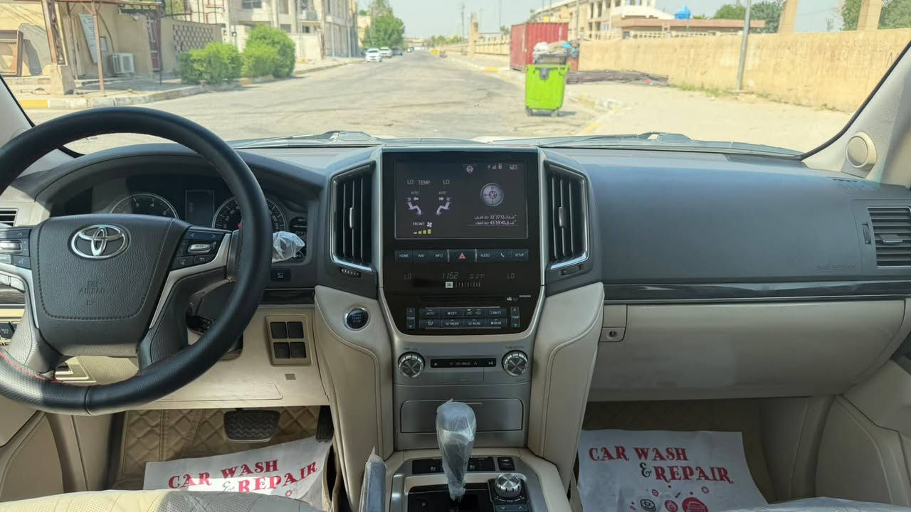 لاندكروز 2020 VXS فوول 1/1

رقم اربيل حلوو مرتب 55366
تحويل مباشر 

مكفوله كفاله عامه من كلشي 

فوول مواصفات للأخير :
جكات
رادارات 
5 بصمات 
باب الخلفي شفط 
ستيرن كهرباء
شحن واير لس
حساسات امامي خلفي 
فتحه سلايت 
محرك 5700 
وغيرها من المواصفات المعروفه 

السياره ماشيه 77 الف وقابل الزياده

مكان السياره كربلاء 

السعر : 61

للأستفسار:

***********
