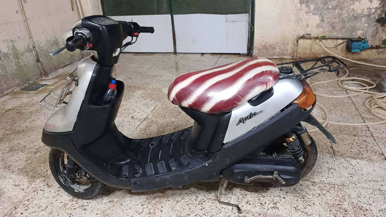 سلام عليكم ماطور بوتين نضيف حيلل شغل و امشي شرط انطيك معدل نضافه فول كلشي ما يعوزو بس باتري للكهربايات كلشي شغال بس باتري تخلي.. السعر 250 وبي مجال شي قليل خاص موجود و هذا الرقم ***********
