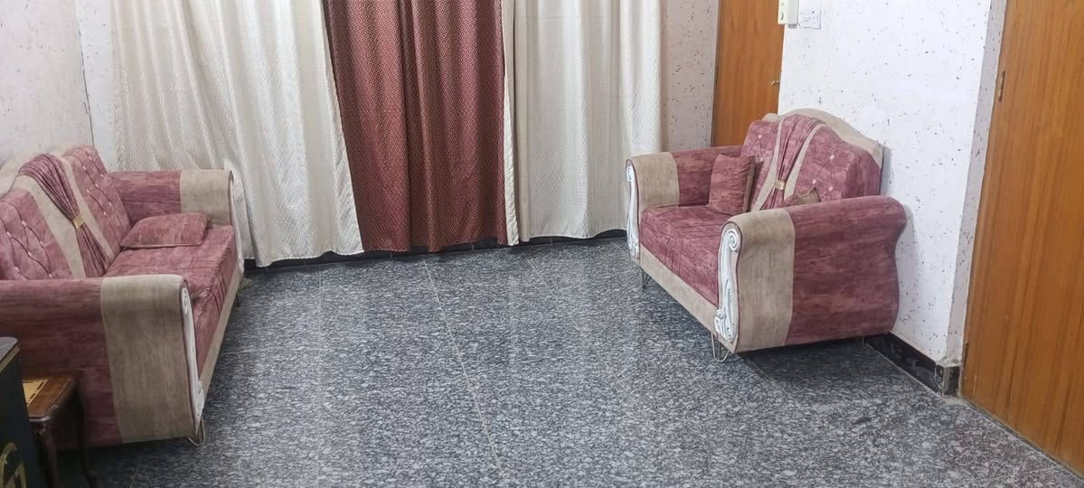 تخم قنفات نظيف عشر مقاعد سعر ٢٠٠ هذا رقمي***********
