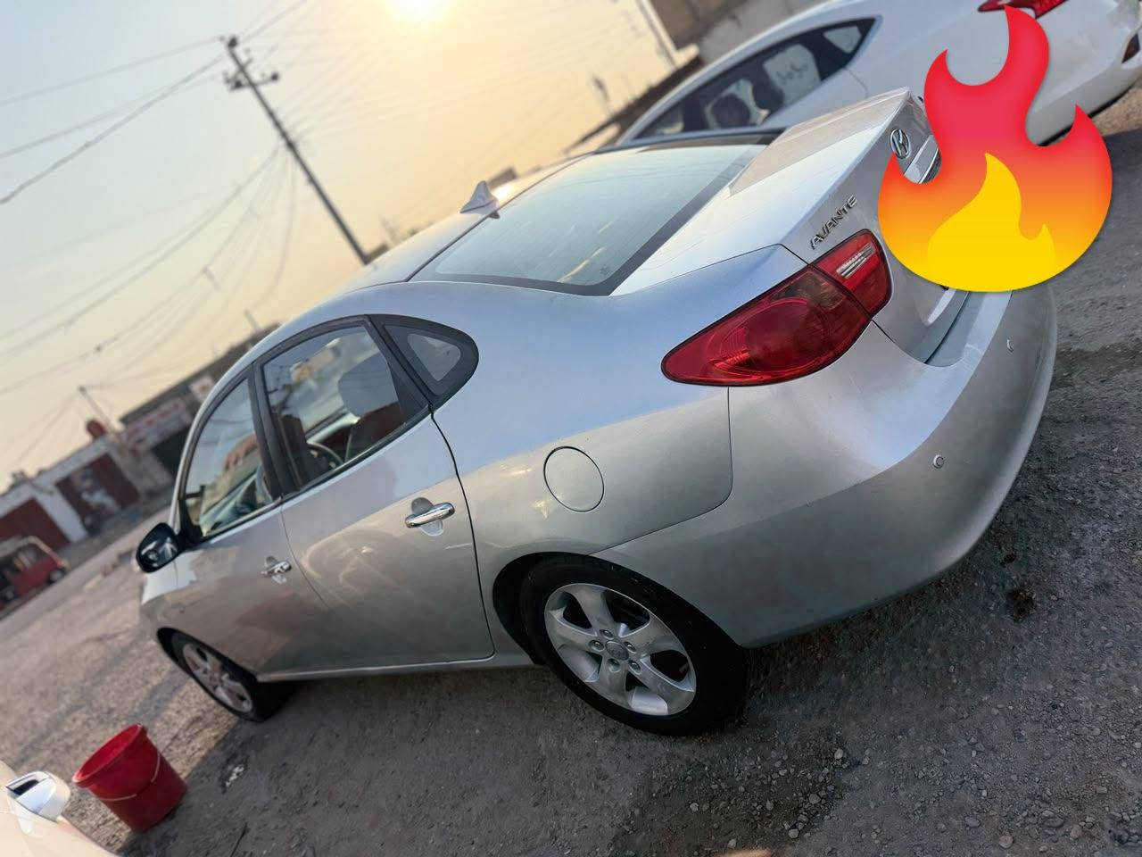 النترا • ٢٠١١ • داخل جلد
