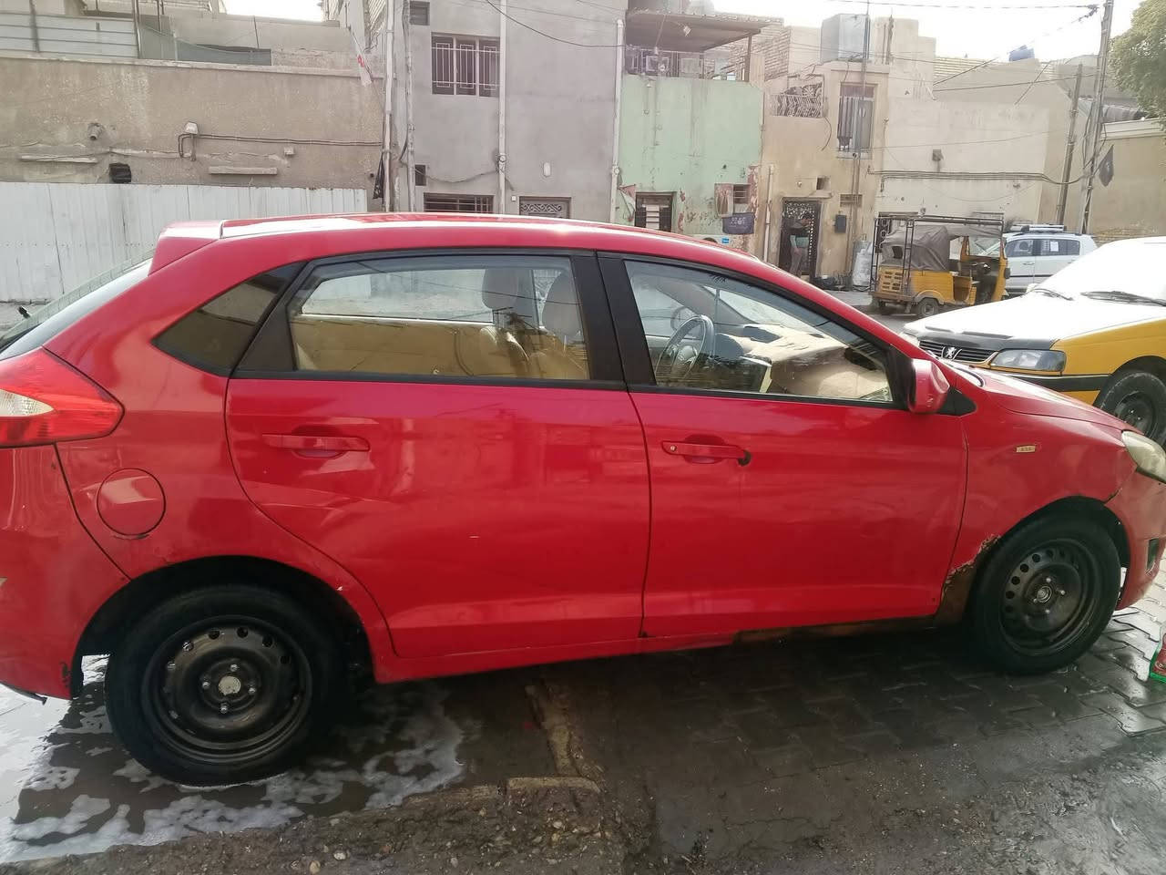ياالله . للبيع سيارة شيري فلاوين خصوصي موديل 13 كير ومحرك كفاله رقم البصرة مشروع وطني رقم سنوية جدد بسمي السعر ب 27 وبيها مجال  العنوان -بغداد الجديدة. الرقم ***********
