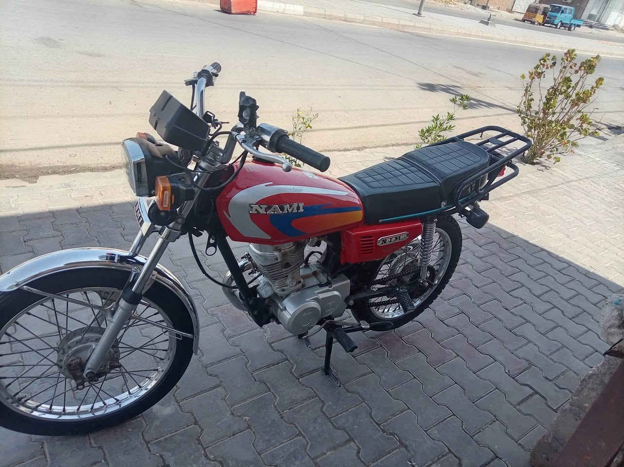 السلام عليكم دراجه للبيع اصولي اوراق شاص 12 معمر الدراجه سعر 600 بيها مجال شراي يتصل***********
