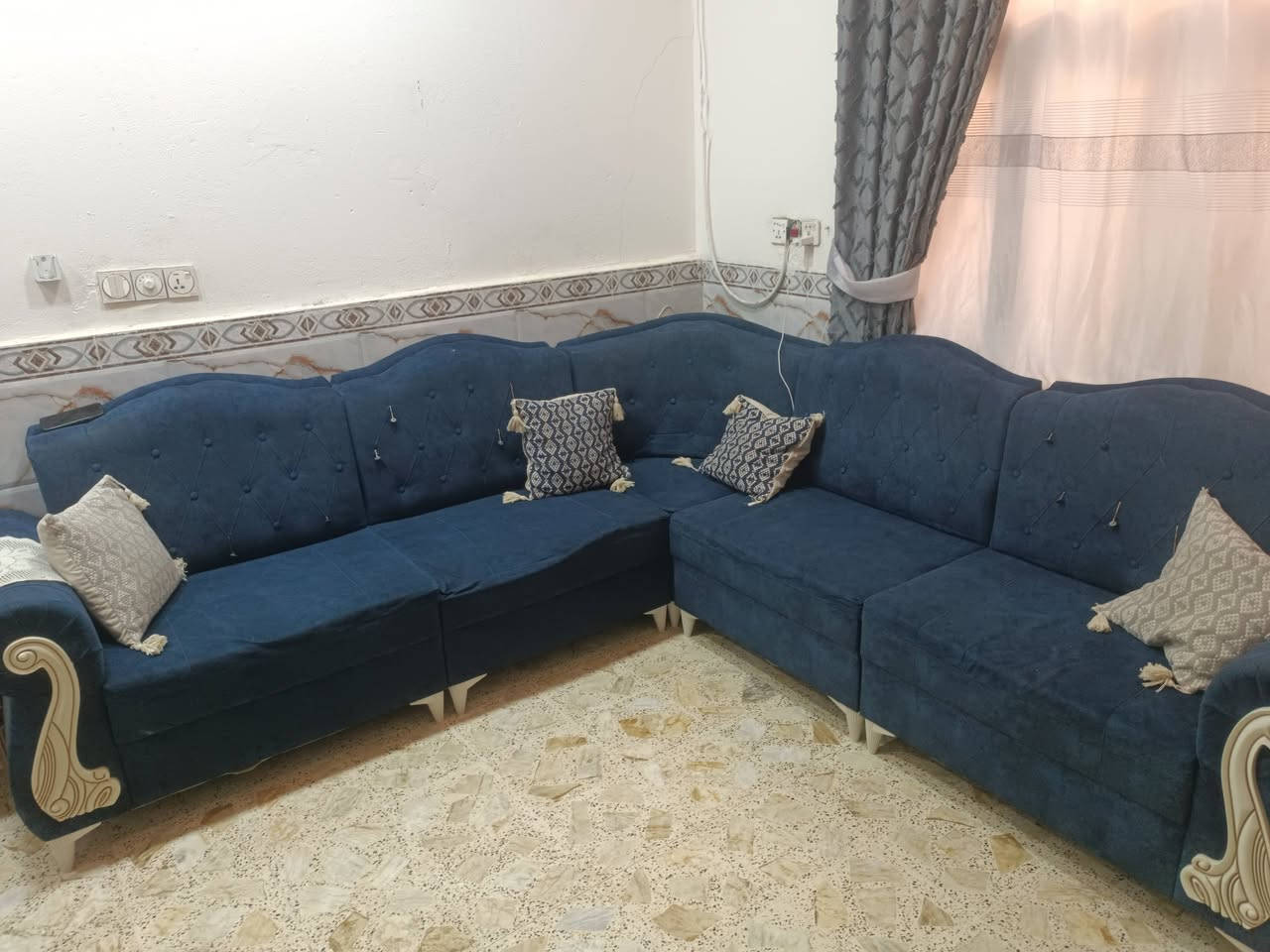 سلام عليكم طخم البيع تزكام فقط ضرار واحد سعر 400 وبيه مجال الرقم *********** تواصل واتساب
