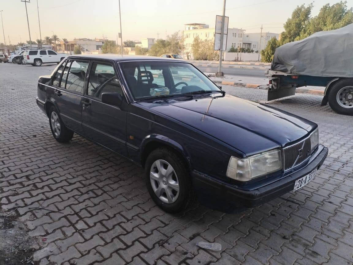 سلام عليكم 
ڤالڤو للبيع السياره جاهزه حداديه تبريد ثلج  تخم تاير باتري جديد سياره نضيفه متعوب عليه مال جناي كهربائيات ڱڵـه  شغاله برغي ماناقصه السياره مال جناي حلـِۈۋ‏وھّ رقم انكليزي نجف بسمي مكان السياره النجف الاشرف .....!  سعره 52 $
رقم صاحب السياره *********** 
ملاحظه مكلف بلنشر الاتصال برقم صاحب السياره بلمنشور ؟
