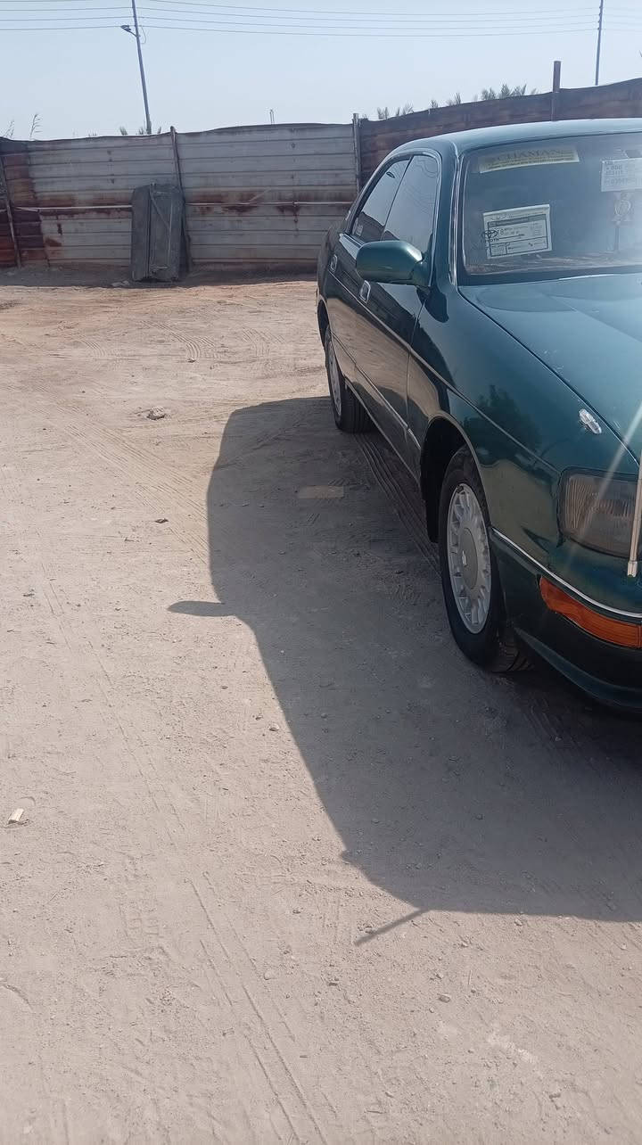 سياره بطه مديل 93 رقم نكليزي مكفوله كفاله عامه بس صبغ بيها مكينه وكير وحدديه جدد تخم تاير سياره جهزها عنواني البصره 50وبيها مجال حك لجيه رقم تلفوني ***********
