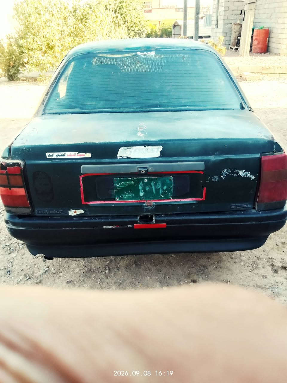 السلام عليكم ورحمة الله وبركاته 
اوميكا للبيع او مراوس 
موديل 90رقم فحص نينوى سنويه بيضه كابون بانزين بيها كتروني صدر جديد تواير جدد محرك لاصرف ولا نفخ كير اكسل نضيف بيها خياس داخل الصندوق بس كهربائيات شغاله 
السعر 12ورقه وبيها مجال 
مكاني القياره قرية العوسجه 
***********
ملاحظه بيع نقد ماابيع قصد

نص مكتوب في الصور:
- 2026.09.08 16:19
- 2026.09.08 16:51