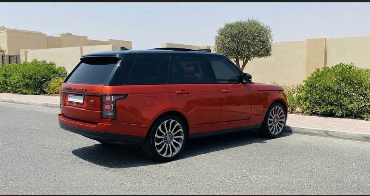 رانج روفر نظيفة جداً موديل 2013 خليجي
فوووووول للأخير 
مكينة بانزين 8 سلندر 

رايد مراوس بجي كلاس موديل 2013 فما فوق 

موجود فقط 

 اتصال 📞 
واتساب 

***********
