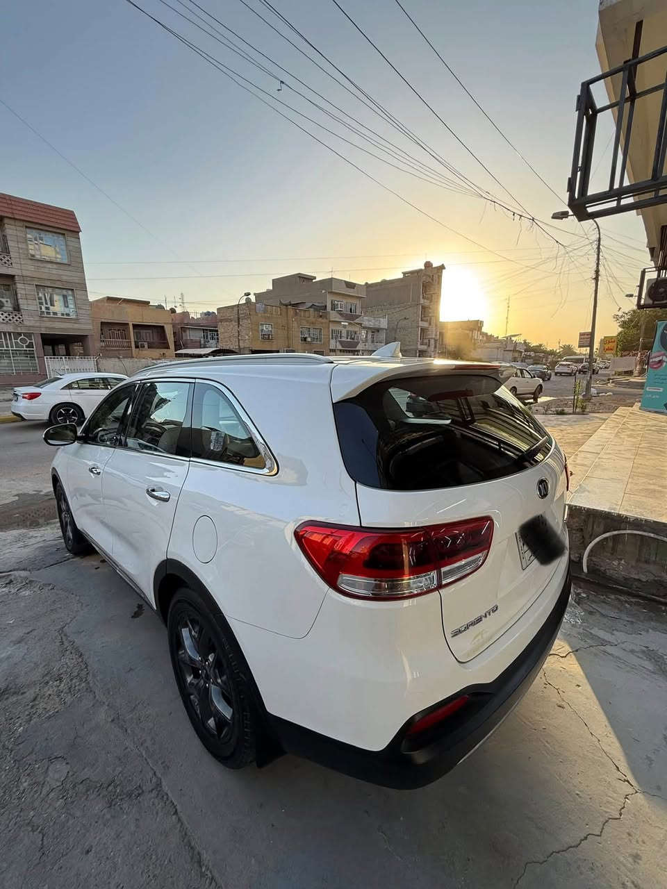 سورنتو خليجي 2018 رقم بغداد
محرك 6
سبعة راكب
بيها حادث كما موضح بل الصور ومشتغليها درجة اولى 
سيارة حيل نظيفة
سعر السيارة 190 
***********
