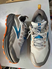 brooks cascadia size_44_28cm orginal بالە مستخدم  نظافە %100 077048752...