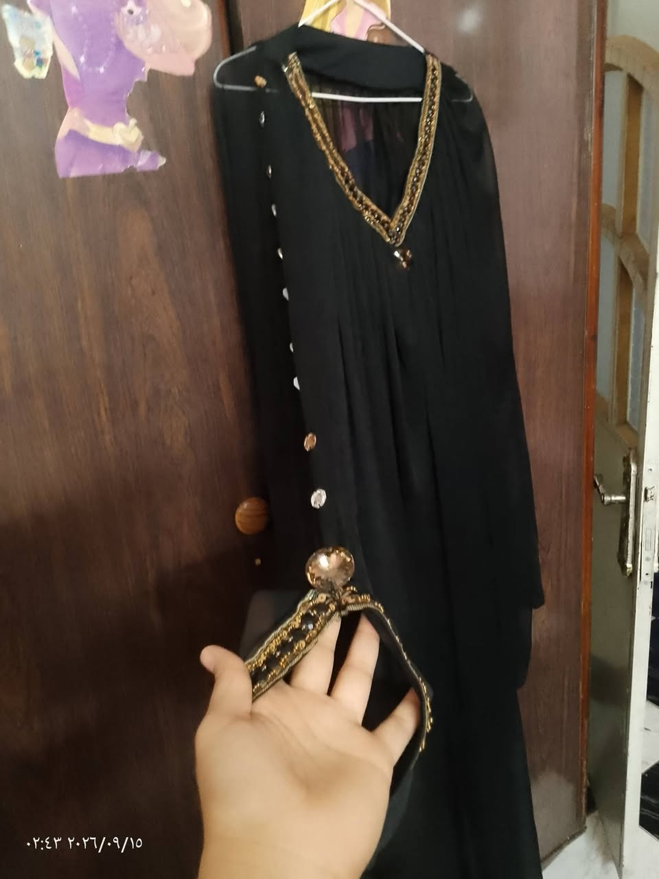 اثنينهن ٢٥ مكان حي الجهاد واتس
‏‪***********‬‏

نص مكتوب في الصور:
- ٠٢:٤٠ ٢٠٢٦/٠٩/١٥
- ٠٢:٤٣ ٢٠٢٦/٠٩/١٥
- ٠٢:٤١ ٢٠٢٦/٠٩/١٥