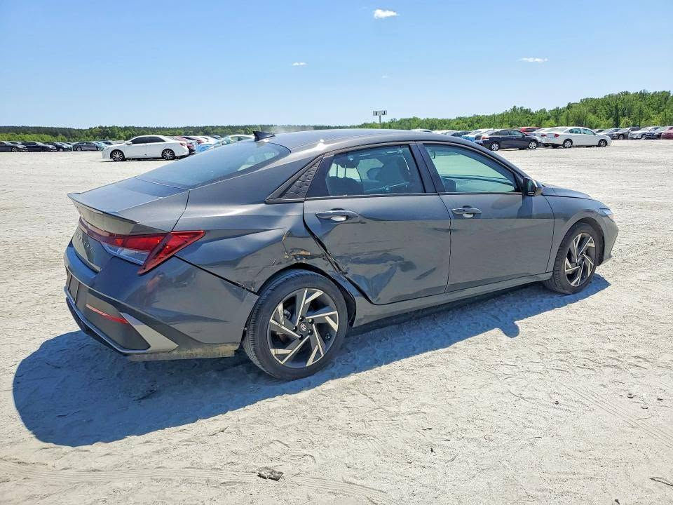 مزاد الاثنين\\\ 2025 HYUNDAI ELANTRA SEL SPORT
♦️️  تاريخ المزاد 2026/9/14
♦️️ الضرر : موضح بالصور 
♦️️ السعر : حسب المزايدة
♦️ الوقت : الحضور الساعة الرابعة مساءا
♦️
⚠️ علما هذا نموذج بسيط من السيارات التي تعرض في المزاد
🏢 وكيل شركة البلداوي الوكيل المعتمد لشركة كوبارت في العراق 
📍 عنوان الشركة:- المحاويل شارع حله /بغداد العام مقابل جامع الامام علي (عليه السلام )
🔸️ للاستفسار الاتصال بالارقام التالية :-
☎️ - -*********** -*********** -
🛑 رقم الشكاوي: *********** واتساب 
⏰ اوقات العمل
يكون الدوام طيلة ايام الاسبوع عدا ( السبت والاحد ) عطلة المزاد 
🧑‍💻 يبدا العمل من الساعة 3:30  ظهرا 🕑 حتى الساعة ال10 مساء 🕙
🙋 نتشرف بزيارتكم لمركز عيون بغداد لمزادات السيارات الامريكية 
#عيون_بغداد
#_لمزادات_السيارات_الاميركية #وكيل_شركة_البلداوي
#الوكيل_المعتمد_لشركة_كوبارت_في_العراق
#استيراد #معارض_السيارات #فتح_حاويات #معارض #مزادات  #وارد_امريكي #سيارات #معارض_الرياض #العراق #الامارات  #الاردن #مشاهير_تيك_تو

نص مكتوب في الصور:
- 40427493
- 49942745
