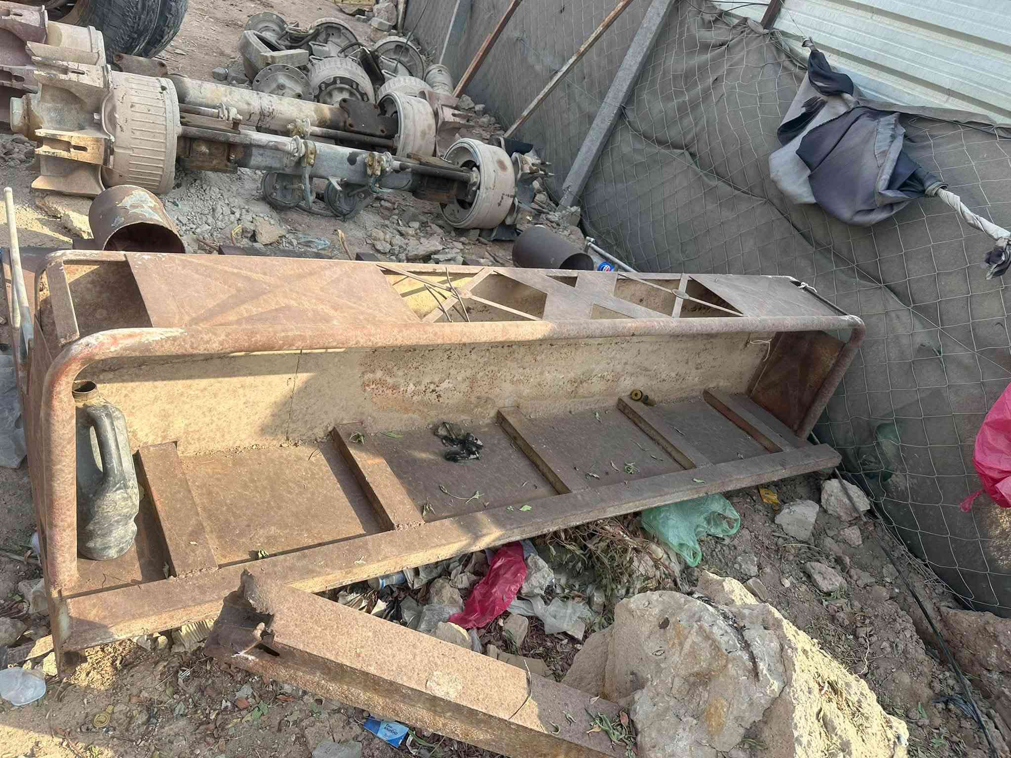 دنكير • برماخ ١٦ • صدر عربانه