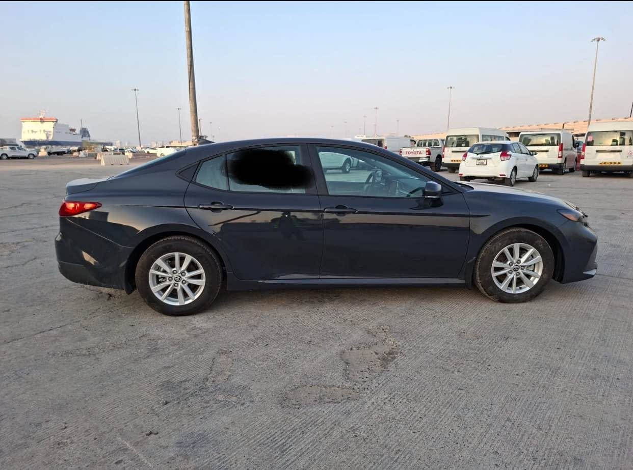 Toyota Camry Hybrid  LE  2025
ماشية زيرو فقط ٤٠٠ ميل يعني صفر
جملغ و بونيد صبغ بدون دواخل و بدون ايرباگ جميع ايرباگات سليم شركة
اللون :-سمنتي
الموديل 2025
المحرك 2500cc
السعر212 ورقه 
المواصفات👇🏻
• شاشة كبيرة
• كاميرا خلفية
• حساسات خلفية
• رادار امامي
• مانع تصادم
• تصحيح مسار
• مثبت سرعه
• مانع انزلاق
• استيرن متحرك
• نقطة عمياء
• مانع تجاوز
• حساسات مانع تجاوز
• بصمة تشغيل
• بصمة أبواب
• دخول ذكي
• شاحن ويرلس
• اضوية اماميه زنون LED
• اضوية خلفية LED
• ليد زنون نهاري
• ويل قياس 18
• نظام ECO + TRIP
• نظام GPS + خرائط
• 3 أنظمة قياده ECO / Normal / Sport 
• اوامر صوتيه
• بلوتوث
• مدخل USB + AUX
• ⁠رقم كاتي تترقم شمالي 
• ⁠الاستسفار *********** اكر, نينوى
