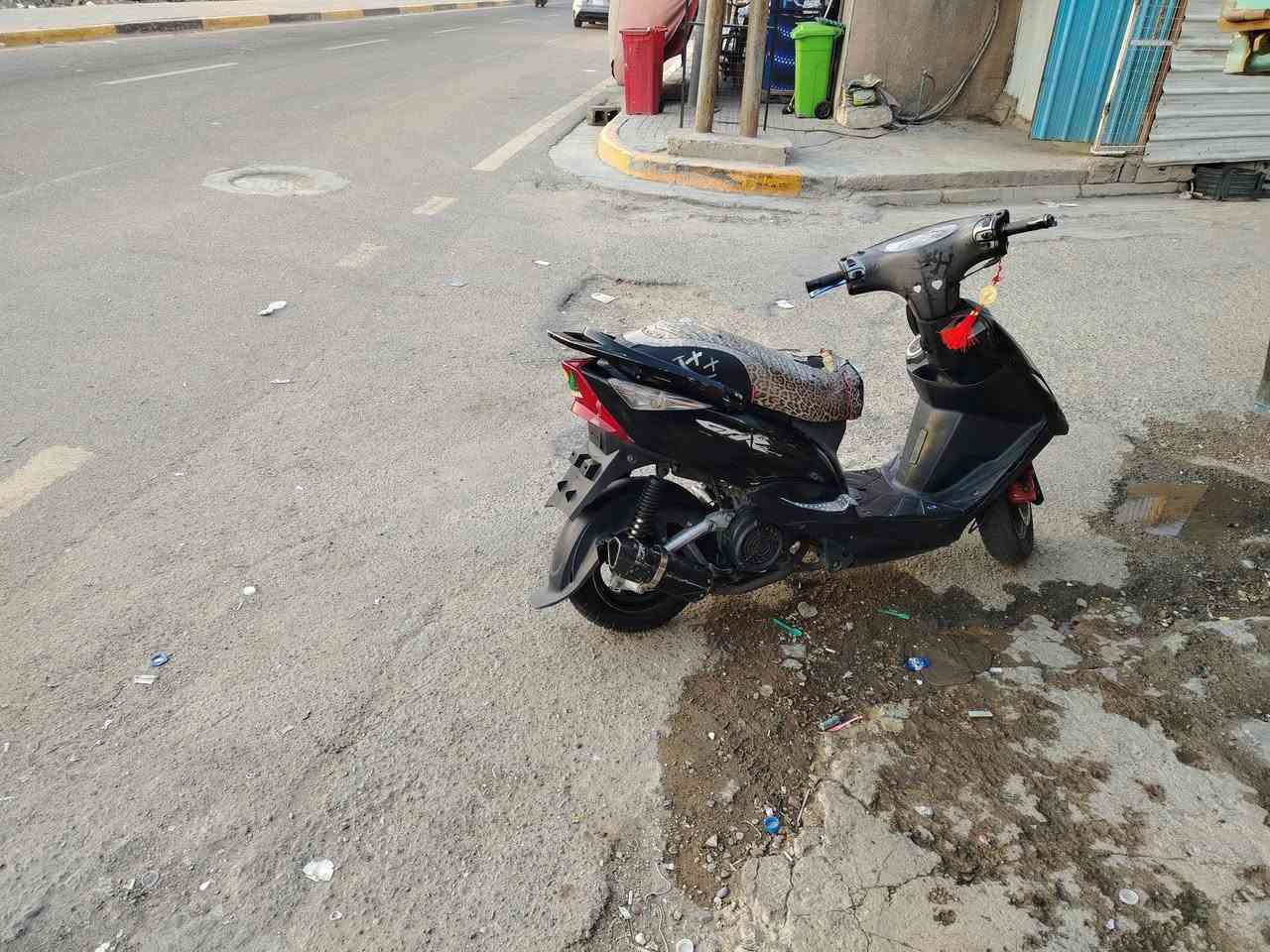 السلام عليكم شباب دراجه جتي ار ثعلب
البيع  
دراجه نضيفه بيهه تزويد كلجات و استان و يدات بريد الباقي كله بلادي كابريتر بلاد كهرباهيات شغاله 
مكاني بغداد الدوره ابو دشير 
رقم واتساب فقط ***********
