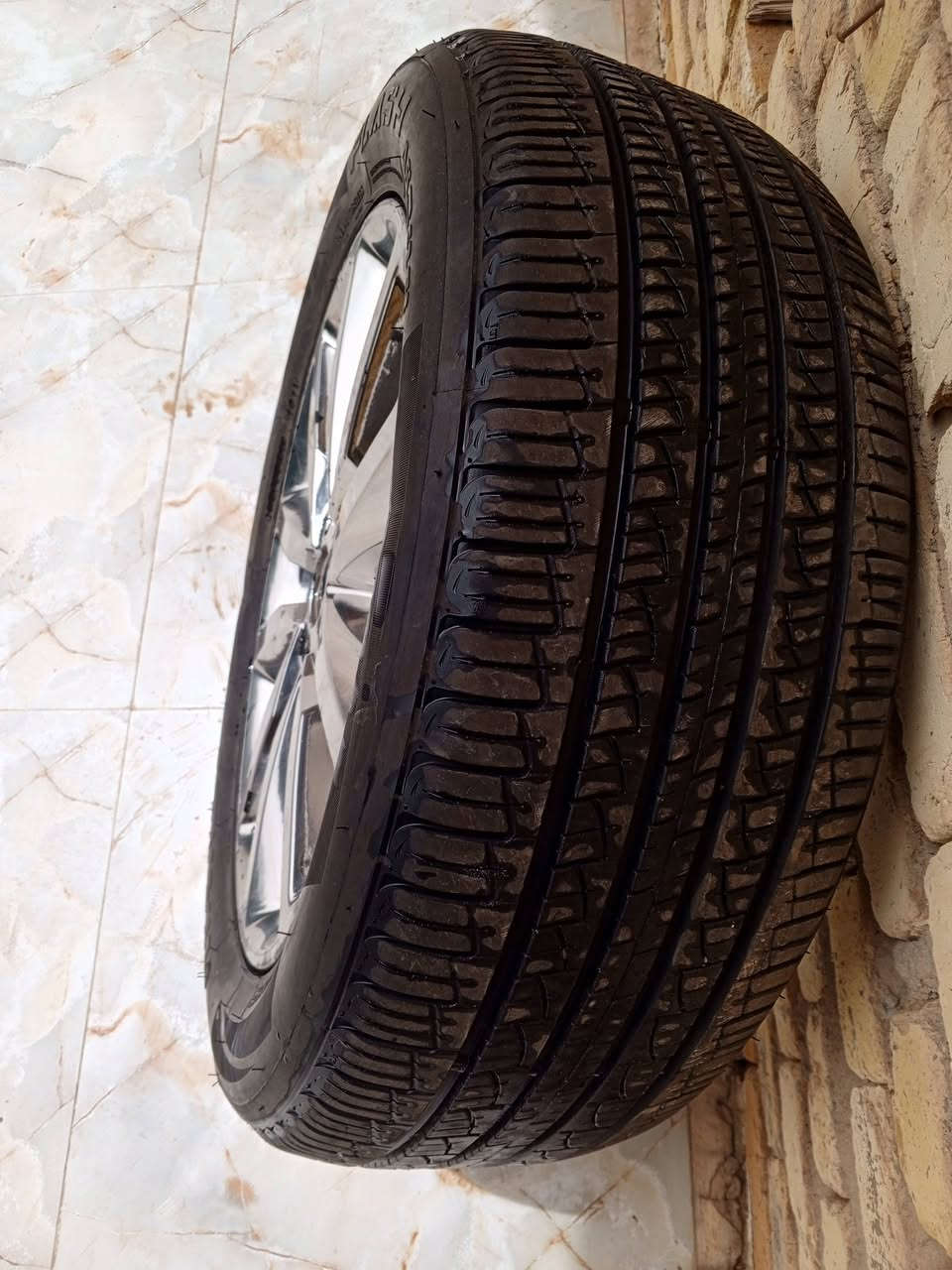 السلام عليكم ورحمه الله وبركاته سبير سورنتو موديل 17خليجي نضيف جدا بس واحد اخوان السعر 160 ويوجد توصيل هذا رقمي للتواصل ***********

