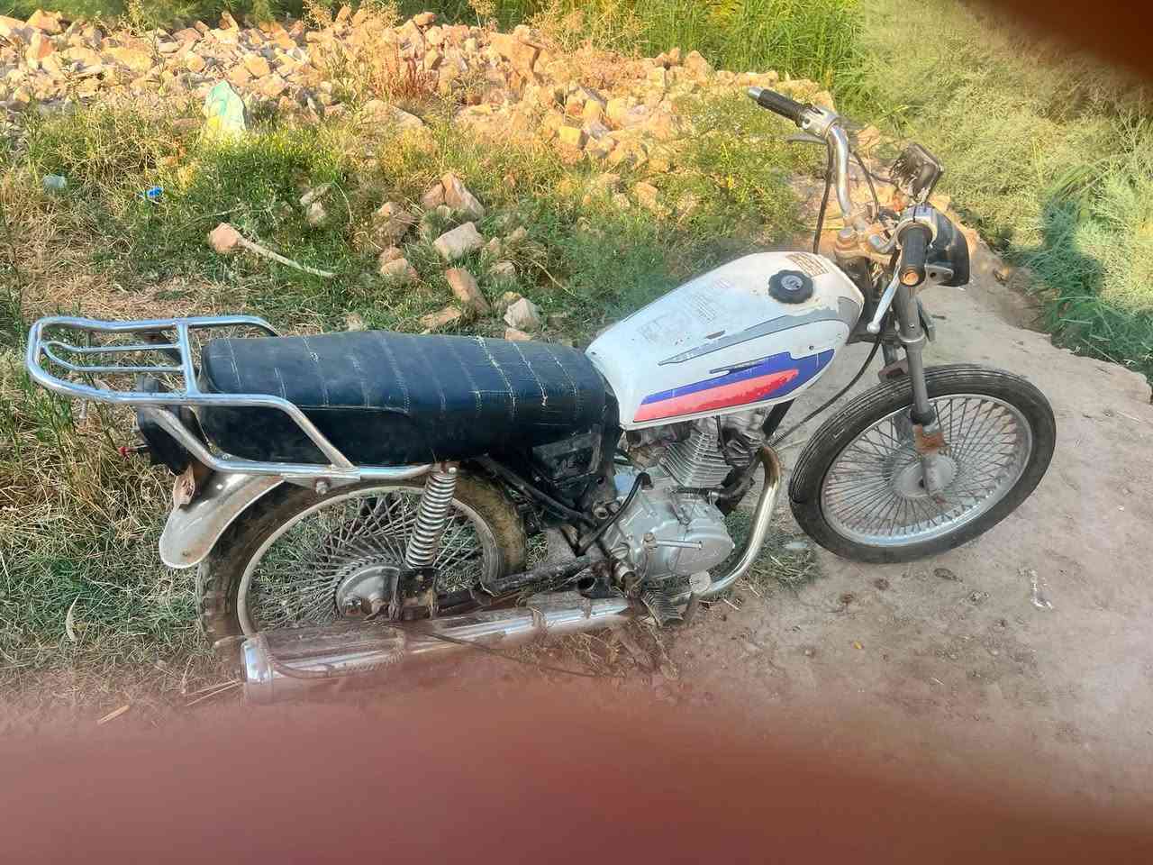 أوراق • ٢٠١٨ • حوزه