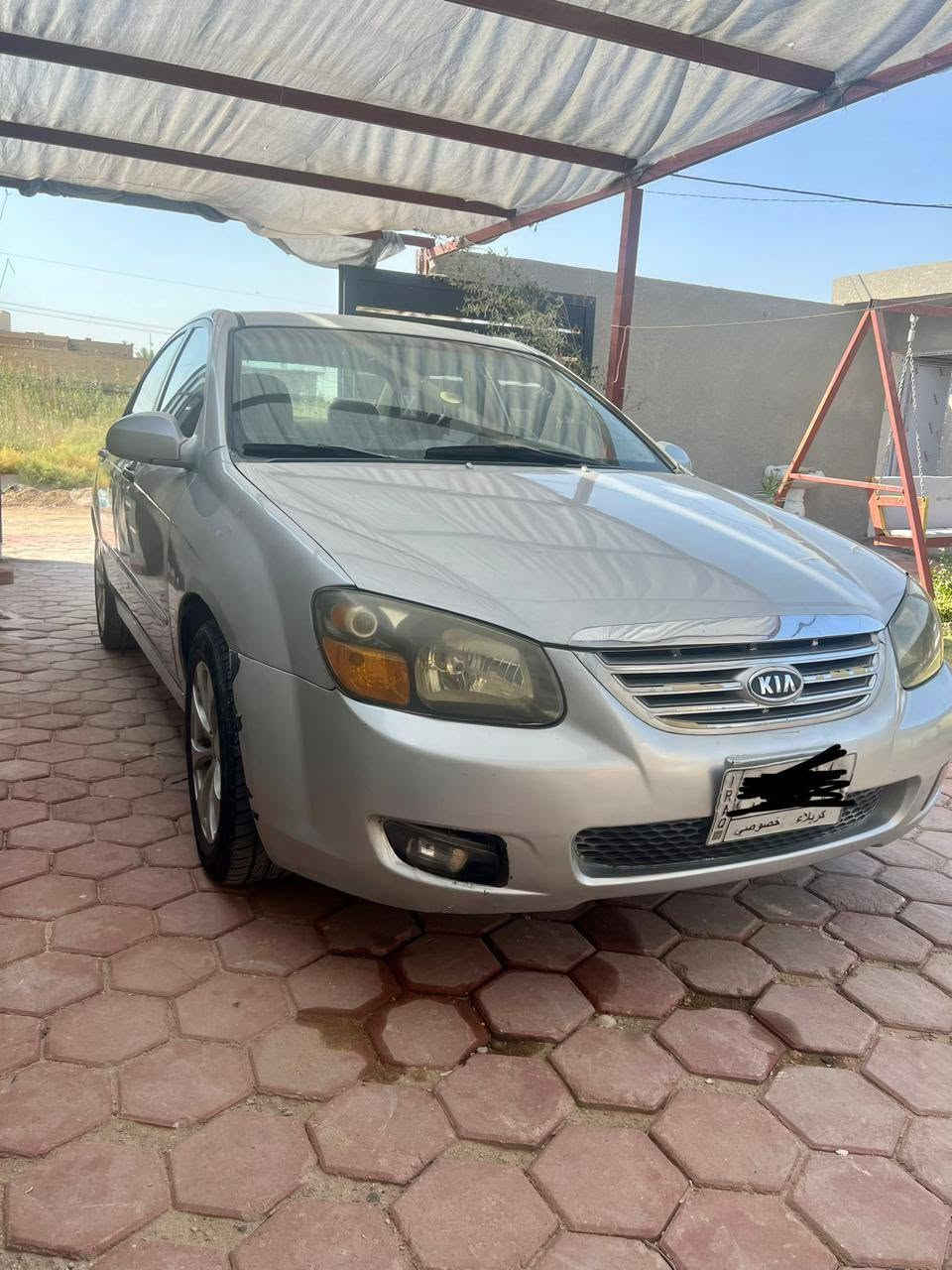 سبكترا 2007 محرك 2000
كربلاء منطقة الامام عون 
***********
السياره بيها جاملغ خلفي حادثها 
وبيها صبغ حزام للجماليه 
كير محرك شواصي كفاله 
تبريد ثلج 
سنويتها لل 27
تخم تأير جديد 
حداديه جاهزه ما بيها نقص
سعر 77 ورقه
