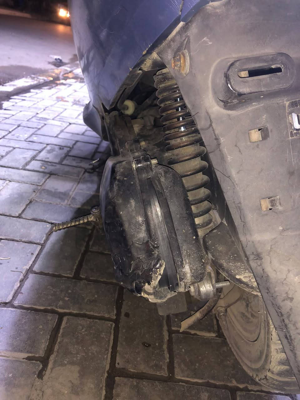 سلام عليكم دراجه بريز للبيع 📍 دراجه بلاديه ما بيها اي شي تجاري المكينه مفتوحه مره وحده ومختمه ختم واحد 💯دراجه بيها صوت كلج كلش🚧 خفيف .دراجه حلوه ونضيفه بس ما عندي مجال اغسلها .. وما نقصها اي شي بس مجرد ما احتاجه وردت أبيعها ... سعرها .400.ومكاني بغداد كفاءات أو شماعيه *********** 📞تواصل واتس فقط 🚨
