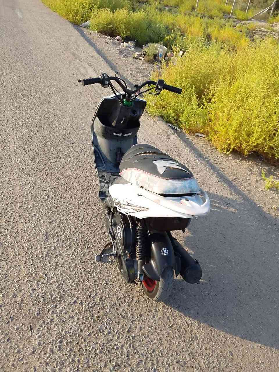 سلام عليكم دراجه للبيع نوع ماكس مكينه ما مفتوحه شرط خرسه الدراجه بيهه نقوصات بسيطه الدراجه شغاله بس هندر اطيك بيهه شلعه ومعدل سعرهه275وبيهه مجال مكاني حله مقابيل مستشفى الكفيل وهاذه رقمي***********موجود واتساب وتحياتي
