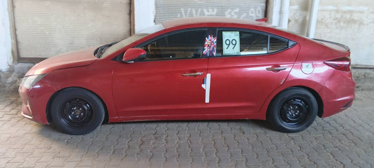 السلام عليكم الانتره موديل2019 رقم بغداد مكرر السياره ليبل واحد السونار موفق مع المنشور والسونار يگول نضوح ماكو أي نضوح حالياً التبريد ثلج گير ATالمرغوب السعر100 وبيها مجال *********** حله بابل مركز مدينة قرب جسر الهنود
