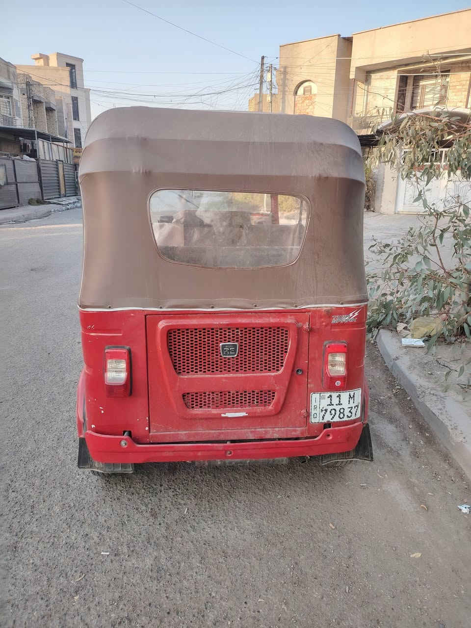 سلام عليكم ٢٢رقم وسنويه انكليزي بغداد بيه صبغ مامكفوله السعر ٨مليون ومجال حك الجيه بياع حي العامل ***********
