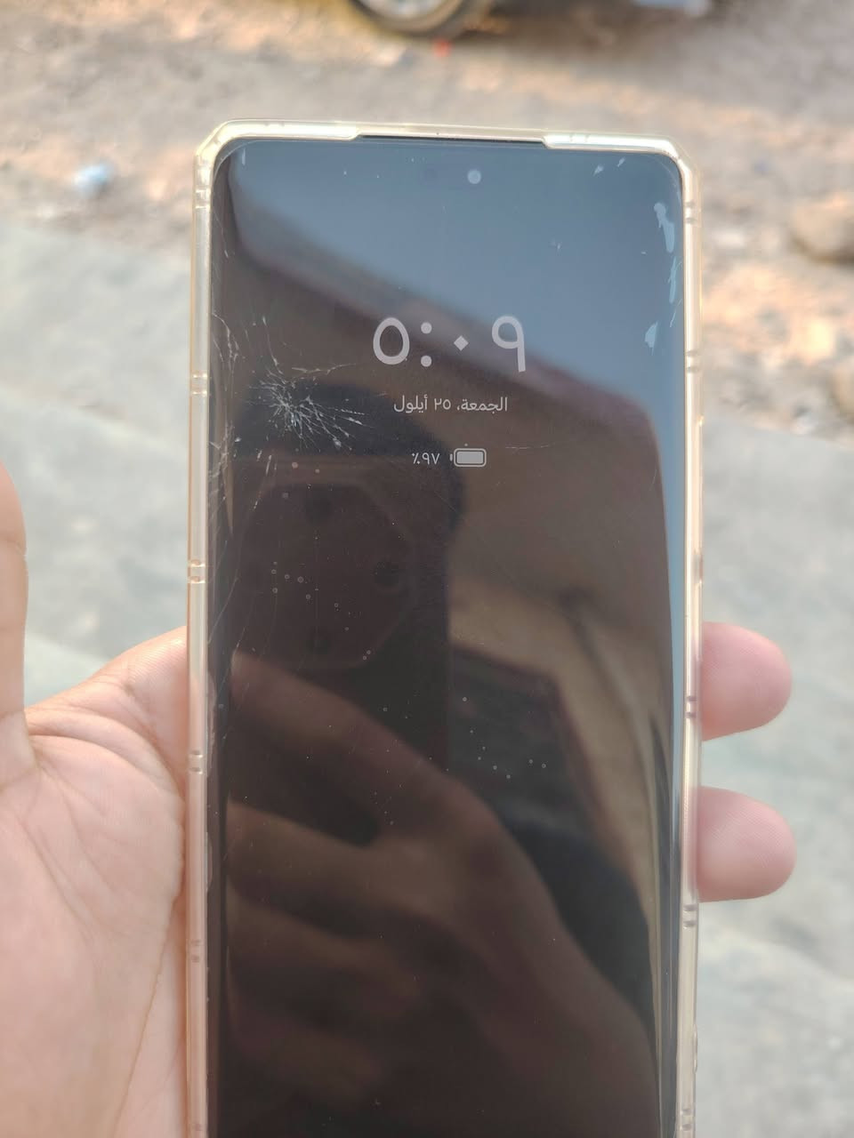 هونر اكس 9سي
ذاكره ٢٥٦ داخليه ١٢
فقط بيه هاي ضربه ب شاشه
السعر ٢٧٥
***********
