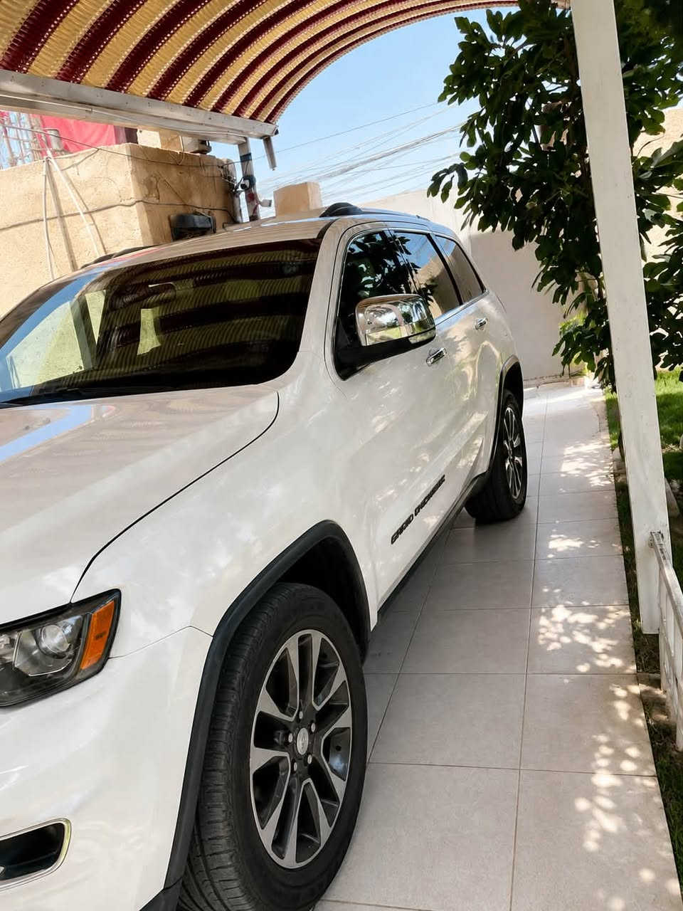 يالله جمعه مباركه جيب امريكي موديل 2018
السعر 225
 فول مواصفات ١/١   اوفرلاند  
فتحه
حجم المحرك: 3600
فور ويل 4/4 ماوس 
جكات تصعد وتنزل حسب اختيارك 
دبل سلايت بانوراما 
شاشه جبيره 
شفتات ستيرن 
جنطه كهربائي شفط 
 
 حساسات خلفية 
سستم صوت 12 سماعة 
دمامي خلفي بلصندوك
قطعتين تبريد 
كشن خزن ميموري 3 وضعيات
كشنات علامه اوفرلاند 
 مقاعد جلد اصليه  
 كهرباء (تدفئة+تبريد) 
 كشن خلفية تدفئه
تدفئه بلاستيرن 
مري  شفط 
مري قلاب ويه ال R
يدات ستيل اصل 
الداخل صاج ملكي  
الدشبول خياط اوفرلاند 
 كامرة خلفية دوارة اصلية
 استيرن كهرباء +  تدفئة
 فول تحكم استيرن (جهتين امامي + جهتين خلفي) 
 ناقل حركة ٨ نمر
 نظام سبورت s
 نضام اقتصادي
 مري _جانبي_تدفئة مرايا_جانبية_حساسة_للضباب_تعمل_
تلقائياً + اشارة بالمري 
 لايت عدسة زينون يصعد وينزل ويه الستيرن 
كشافات زنون 
برده  بلصندوق شركه 
 باتري جديد تخم تاير جديد   
رقم بغداد تحويل ثاني يوم بسمي 
السياره جديد السعر 225 مكاني العماره
***********
