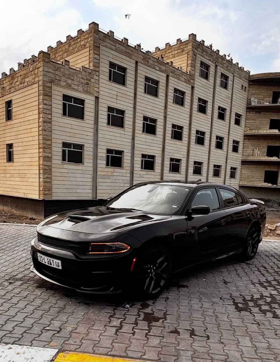 السلام عليكم
جارجر GT 2023  , وارد امريكي

الاصدار الأخير  

العداد.  : 30 الف كيلو. 

المحرك : V6.  3.6L

رقم حره بغداد الجديد 

الحادث / تبديل جاملغ امامي ايسر اصلي شركة نفس اللون 

،  والبنيد تجاري مصبوغ ، ايرباك راجع سستم شركة 

المواصفات :

*رادار امامي و جانبي و حساسات خلفيه

* جناح خلفي اسود

* ويل قياس 20 

* نقطة عمياء

*نضام spoort

* مصابيح أمامية زنون

* كشافات الضباب زنون

* المصابيح الأمامية مع LED

* حساسات خلفية

* شاشه كبيرة 

* المقاعد الأمامية كهربائية

* مقاعد أمامية تبريد وتدفئة

* تشغيل عن بعد

* محدد سرعة

* تلفون بلوتوث

* كاميرا خلفية

* دخول ذكي (بصمة)

السعر / 235 وبيها مجال قليل 

للاستفسار - واتساب  / ***********

مكان السياره واسط / الكوت
