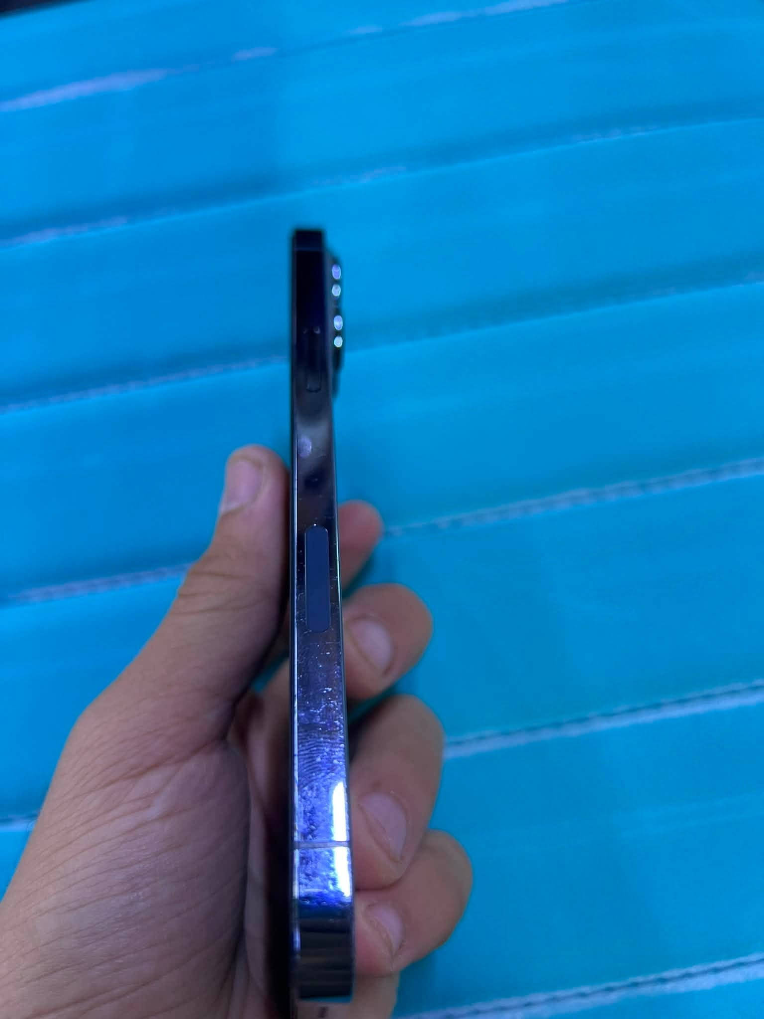 13برو ماكس
بطاريه🔋75ذاكره ٢٥٦ 
ضهره مكسور مامفتوح ولا مبدل شي ع شركة ونضيف صرف حلو امريكي ***********
