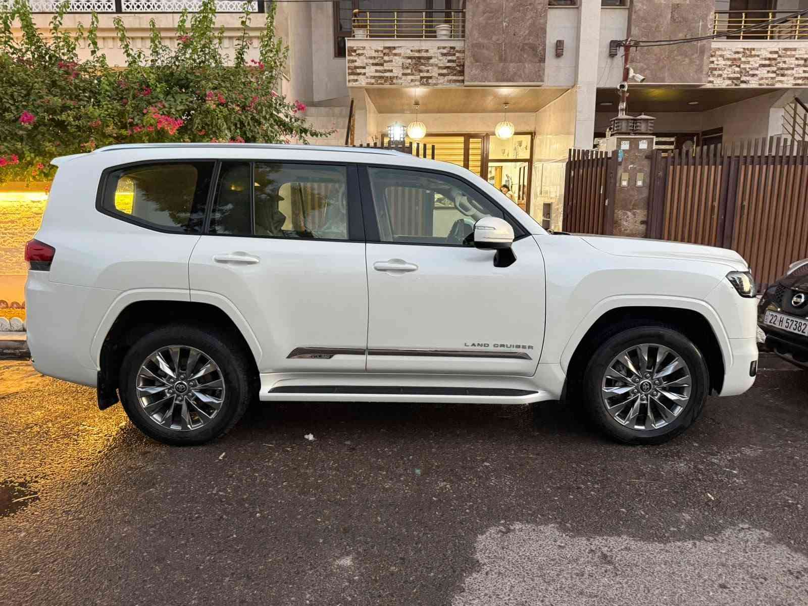 لاندكروز٢٢ جكسر ماشيه٧٢ ب٥٨٥ بيها فقط براغي الجاملغ مرخايات باسمي***********
