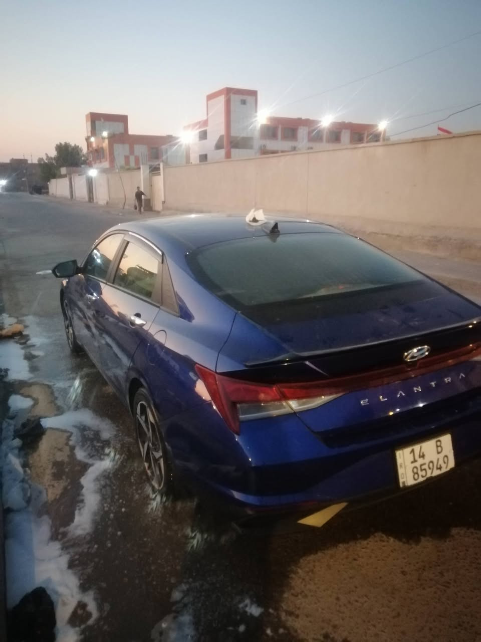 السلام عليكم سياره الانترا موديل 23امريكي بيه فقط بنيد مبدل  وجاملق الأمامي بيه صبغ بدون ضربه سياره جديد وبيه تحديد مسار وحساسات فول ماعدا الفتحه سياره جاهزه من كلشي رقم بصره حره عنواني البصره أمن الداخلي وهذا رقمي *********** سعره 145 مراوس وبيع
