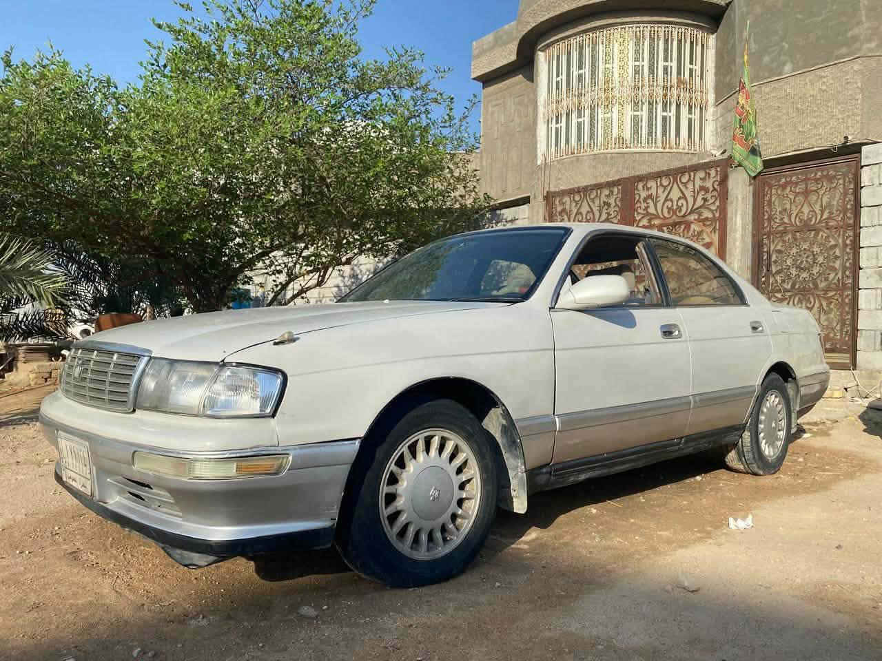 سلام عليكم بطه فصل ١٩٩٣سياره جاهزه من كلشي مكينه كير كفاله مكفوله من الگلبه والگصه والنقل جثه سياره شرط التحويل سنويته منتهيه السعر٤٨
سياره بم قصر
***********
