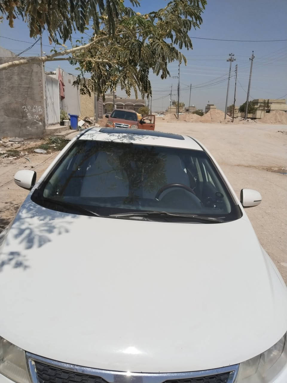 سيراتو 2012 ابيض رقم اربيل الماني سنويه منتهيه ب 2024 مكفولة من الصبغ والتبديل بيها بارد فقط بالجاملغ الخلفي مكينه وكير وتبريد وحداديه على الشرط فول مواصفات عدى البصمه مكاني نجف السعر 86 بيها مجال قليل ***********
