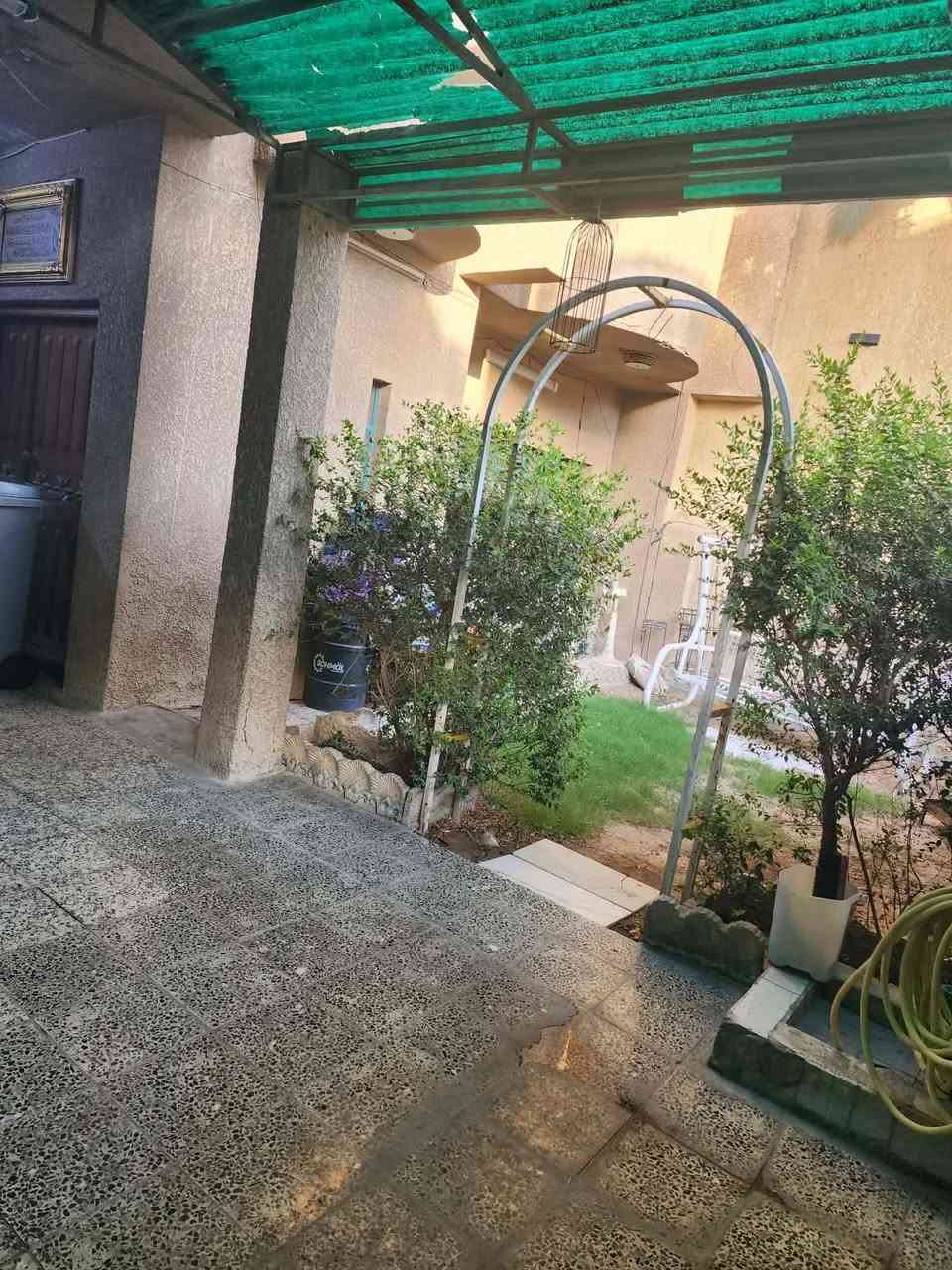 اعلان… رقم (366)
بيت كلاسيك طابقين  يباع ارض 
مساحه /200متر / 
واجه /10متر/ نزال / 20 متر /يقع في حي الجهاد الرفاق الاولئ مقابيل شقق حي صدام بضهر المشاتل قريب علئ الشارع العام .شوارع عريضه 
للاستفسار مراسلة الصفحه اوالاتصال علئ الرقم .يتوفر وتساب
:::::::::::::***********📲:::::::::
{{مكتب الديار للوساطه العقاريه وتعقيب المعاملات وتسهيلها} }
:::::::::::::::::بأدارة سيد عمار :::::::::::
