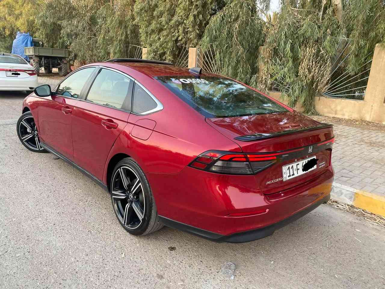 السلام عليكم
للبيع هوندا   اكورد هايبرد   2025

وارد امريكي ضرر باب الخلفي مبدل اصلي ومصبوغ يعني بيه صبغ قطعه فقط.  وبيه مكانين او 3 تعديل بارد مثل ما موضح بالصور الحادث  

السيارة بدون دواخل  + بجم كبس يعني بلادي شركة 

مواصفات سبورت فووول 

سلايت 

بصمه 

تبريد قطعتين شرط ثلج

تحكم ستيرن كامل + شفتات 

شاشه وكاميرا    كشن كهرباء 

رادار امامي ورادار جانبي كله شغال 

محرك 2000 هايبرد 

سيارة حلوووه وجديده لوك ماشيه 21 كم 

رقم بغداد دولي حره سنويه جديدة يعني شرط التحويل 

السعر 195 وبيه مجال بسيط الشراي يخابر 

***********
