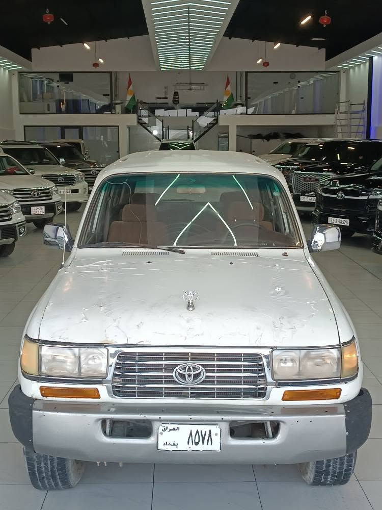 Land Cruiser 🇯🇵
 ئەم سەیارەیە بۆفرۆشتن 
مۆدێل 1991
ئاڕمی پلاستیکی سلێمانی 
غەرامە بەشەرت
بێ لێدران بێ وەرگەڕان شان و سەقی بەشەرت
مەکینە 3f بەتامی 4.5 
گێڕ و دەبڵ ئەکسل و جکنێت بەشەرت
تەقەو ڕەقە بەشەرت 
کامل بۆیاخە لەسەر ساغی 
کارەبایی بەشەرەت
4 تایەو ویلی مۆنیکا 
سعری 43گەڵاو مەعامەلەیەکی برایانە 
ژ :  ***********
ژ : *********** السليمانية, العراق
