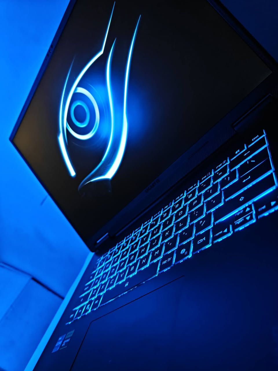Gigabyte Gaming A16
المعالج:
Intel® Core™ i7-13620H (10 Cores / 16 Threads, up to 4.90 GHz)
كرت الشاشة:
NVIDIA® GeForce RTX™ 5060 (8GB GDDR7) + Intel® UHD
الرام:
16GB DDR5 (Ultra-Fast Multi-Tasking)
التخزين:
512GB PCIe NVMe M.2 SSD (Instant Loading & High-Speed Booting)
الحالة/الشاشة:
16.0" WUXGA (1920x1200), 16:10, 165Hz, IPS
السعر: مليون و 625 ويا التوصيل 
للتواصل ***********
