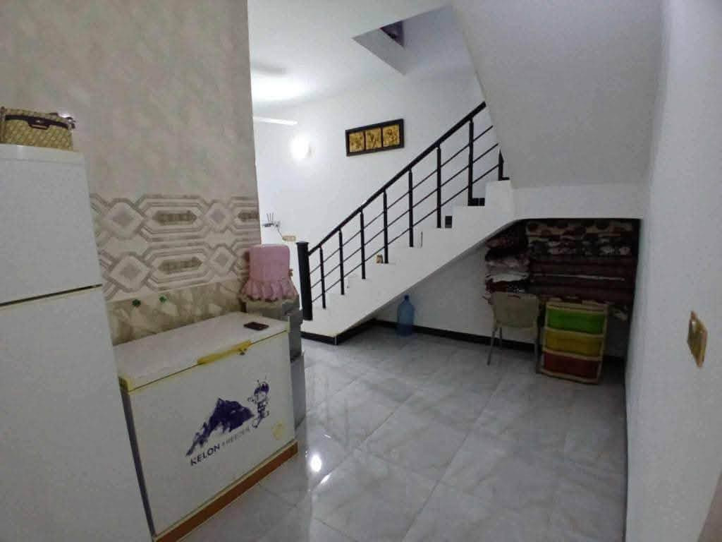 بيت للبيع زراعي سند 25 دور الزراعه الثانيه مساحه 110 متر
وجه 5 ونزال 22 بناء سنه 2024

طابقين 3 غرف نوم وصاله واستقبال ومطبخ كامل فول خدمات 

بيع او مرواس بقطعه 200 بدور الزراعه الثانيه حصرا مع الفرق

للاستفسار ***********
