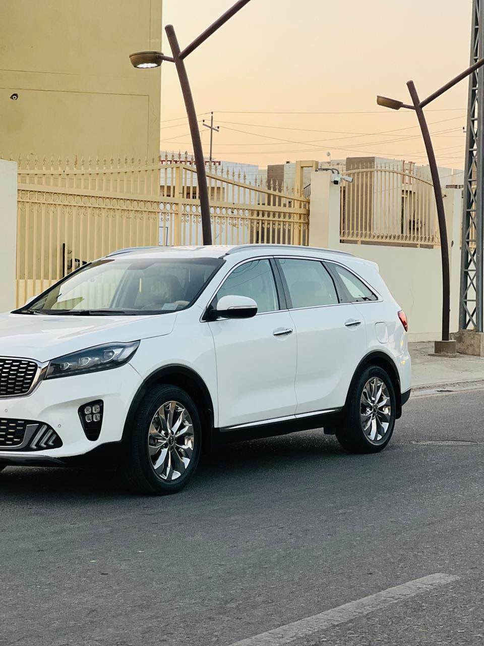 سورنتو 2019 • رقم بغداد • داخل جلد