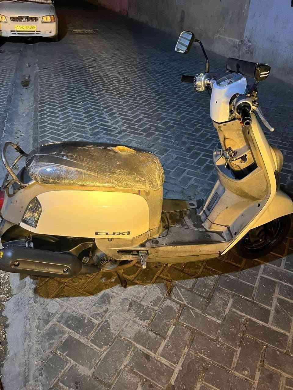 سلام وعليكم شباب ماكس بوليس للبيع الدراجه جديده معنى 
الكلمه مال طالب ويمك الحساب من المدرسه للبيت الله شاهد 
المكينه مامطخوخه الدراجه كامله ع اخر حبايه عوزه بس باتري 
المكان بغداد البنوك الرقم ***********
