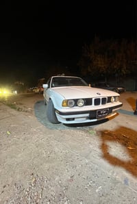 سەرەتا بە ناوی خوا  BMW 520i  فول فول بەس گێڕ عادی  گێڕ مەکینە بە شەرت...