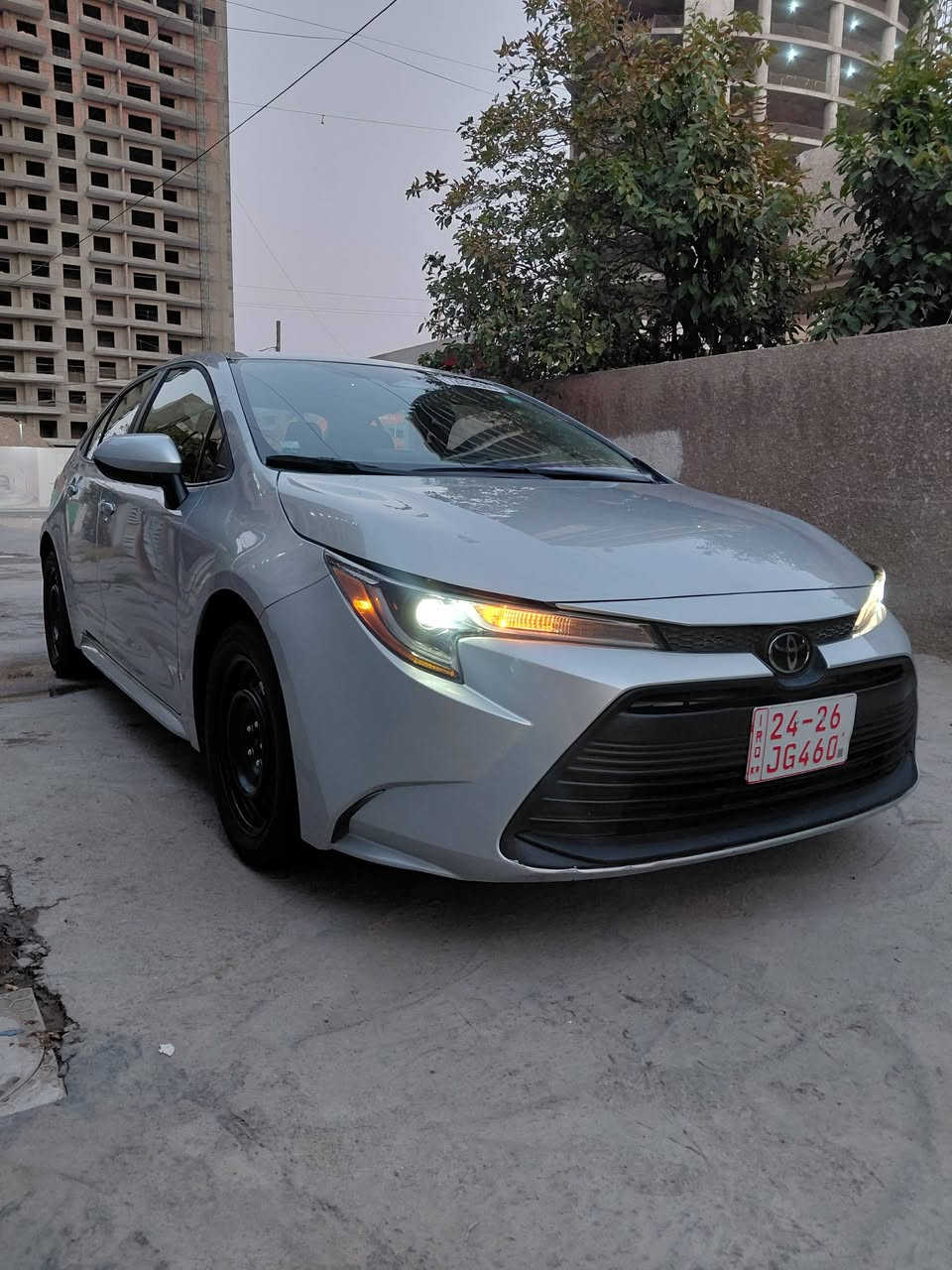 سلام عليكم TOYOTA كورلا للبيع موديل 2025 LE وارد امريكي حادث جاملغ خلفي بارد وصبعين بارد بقبق جنطة بدون ايرباك بدون دواخل مواصفات رادار امامي لايتات زنون شاشة كبيرة بصمة هاند بريك كهرباء مودات قيادة ايكو نورمال سبورت سيارة خير من الله واحلى من صور سعر 152 بيهة مجال عنوان بغداد غزالية الرقم.                                          ***********
