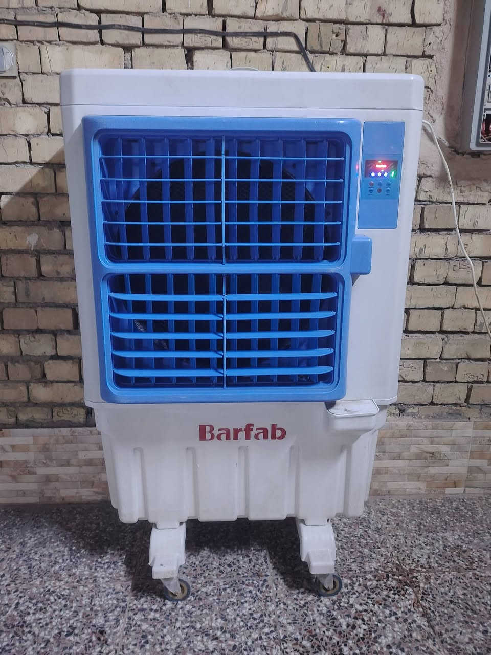 سلام عليكم مرخصت الادمن مبرده اخت الجديده شقاله ثلث سرع وتر بم الموزعات كلهه شقاله اصليه حجم الكبير العنوان مدينت الصدر السعر 100 الهاتف ***********
