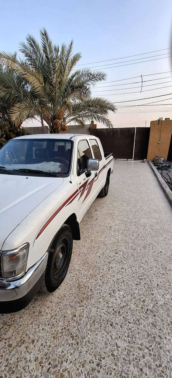 السلام عليكم تيوتا جمرة للبيع موديل ٢٠٠٠للستفسار عن باقي التفاصيل***********
