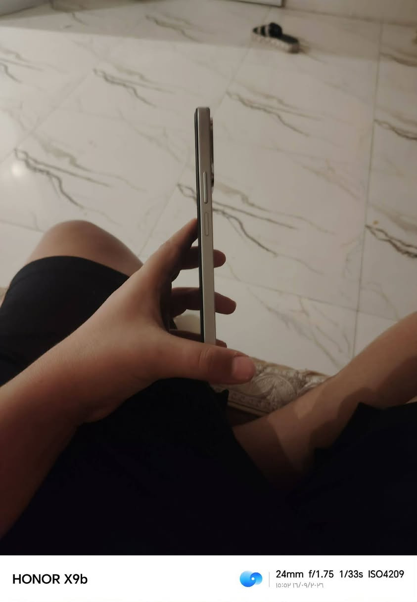 موبايل هونر x6cللبيع سعره200 بي مجال الريده خلي يخابرني الرقم مالتي هاذه ***********

نص مكتوب في الصور:
- HONOR X9b 24mm f/1.75 1/25s ISO3884 10:01 14/09/2026
- HONOR X9b 24mm f/1.75 1/33s ISO4209 10:52 14/09/2026
- HONOR X9b 24mm f/1.75 1/25s ISO2566 10:52 16/09/2026