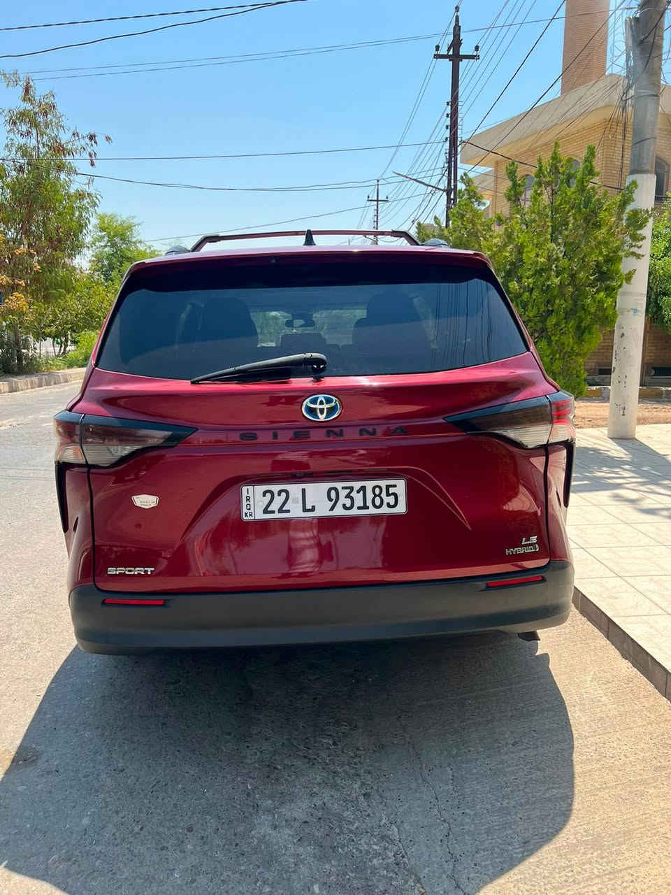 *********** 
Toyota sienna 2023 le hybrid
تويوتا سيينا ٢٠٢٣  هايبريد
٣ قطع بي صبغ بدون دواخل ايرباك بس بردةطاكس أربيل, العراق

نص مكتوب في الصور:
- 2:35 30 4 / 13 VIN STAT stat.vin