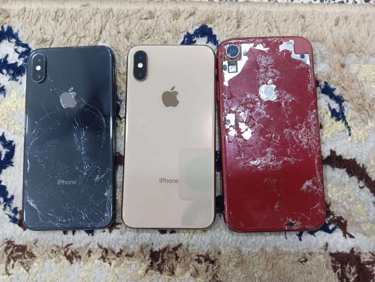 اكس آر هم جهاز حلو مابيه شي مبدل بطاريه جانو ضامينه وهس يردون يبعون ذاكره ١٢٨ بطاريه ٧٥ سماعه من تتصل مايسمعك مقابل بس انته سمع بس بل العب شغاله مابيه شي بس بل مخابره سعره ١٠٠ بيه مجال

ايفون اكس عادي جهاز حلو ع واضع بلاد كلشي مامبدل بيه نضيف بطاريه ماتقره نسبه او ذاكره ٢٥٦ بس مكسور ضهر مالته فقط كله شغال سعره ١١٠ قفله 

ايفون اكس اس حلو نضيف مابيه ايشي مبدل فقط بطاريه ٧٥ ذاكره ٦٤ جهاز نضيف كلشي شغال ماعده فيس ايد مايشتغل سعره ١٢٥  مكاني بغداد مدينه 
رقم تليفون ***********
